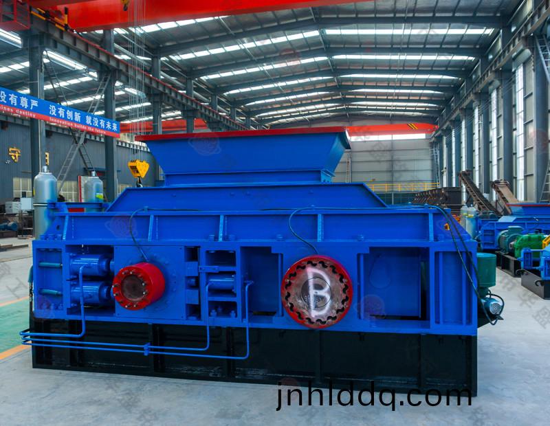 螢(ying)石(shi)破碎機(ji)