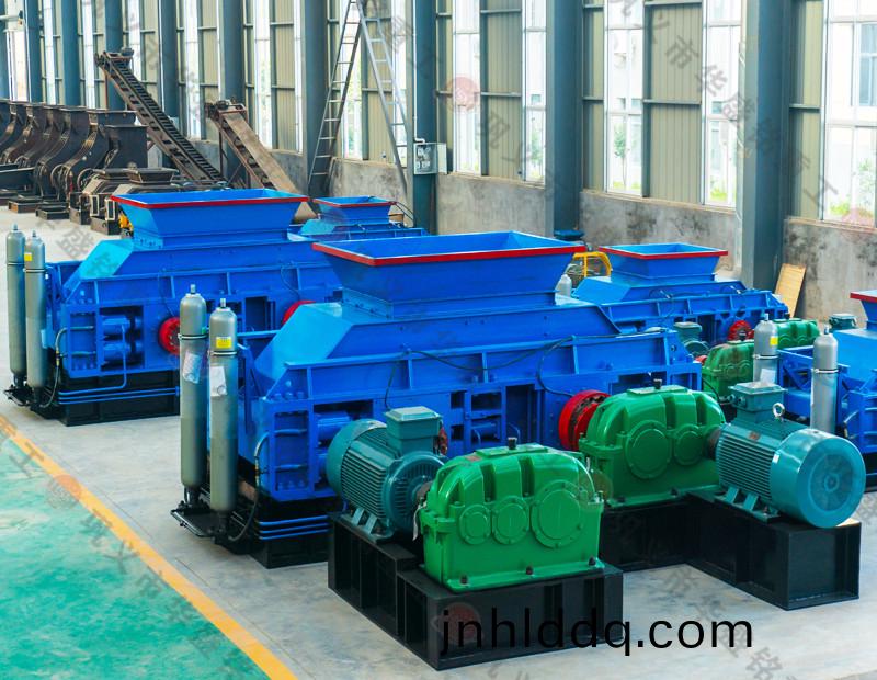 山(shan)石(shi)製沙(sha)機(ji)