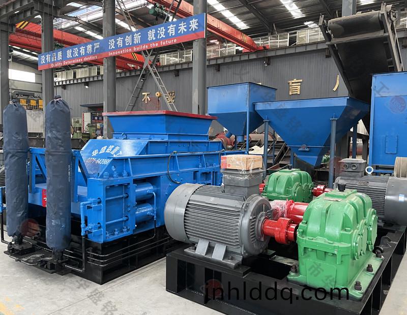 節(jié)(jie)能製砂王對輥(gun)製砂(sha)機