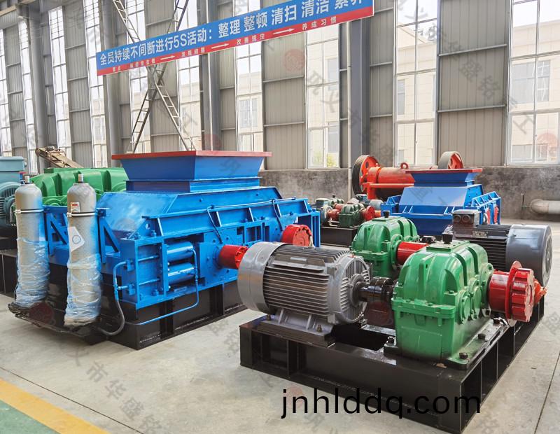 水泥熟(shu)料(liao)輥式打沙(sha)機