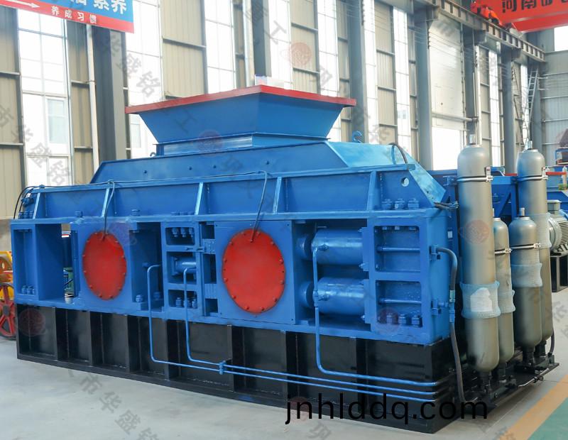 瓜米石(shi)大型全液壓(ya)對輥(gun)製砂機