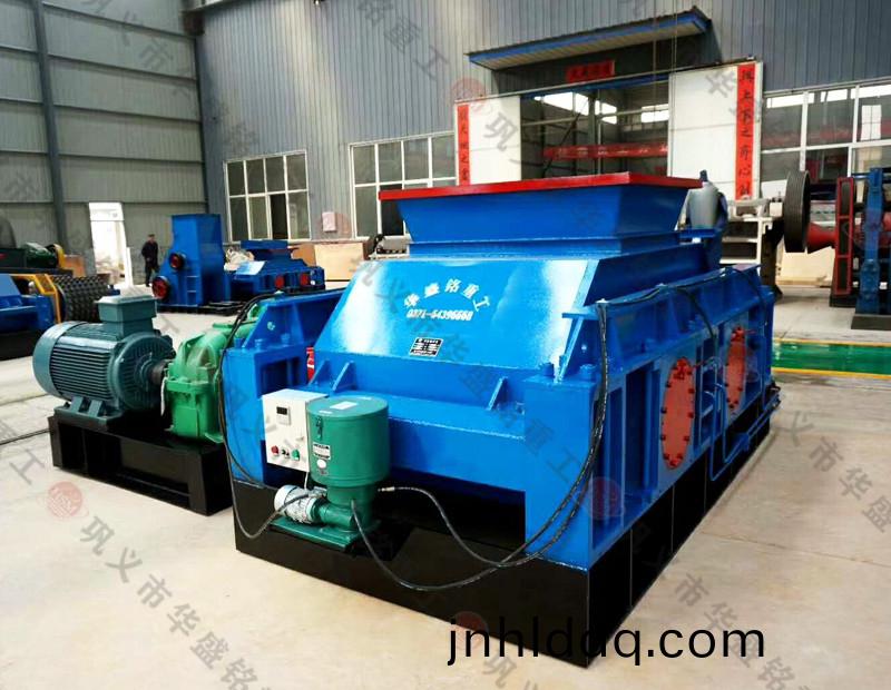 荳(dou)石大型全液(ye)壓對(duì)(dui)輥製(zhi)砂(sha)機(jī)