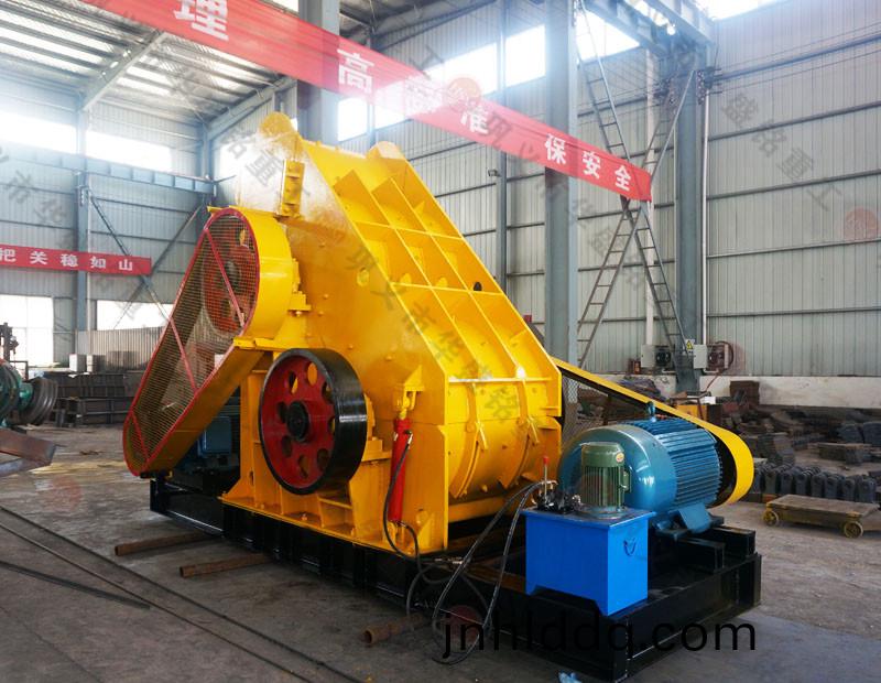 磚(zhuan)廠破(po)碎(sui)機(ji)
