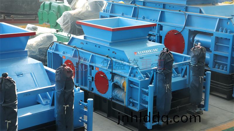 對輥製(zhi)砂機