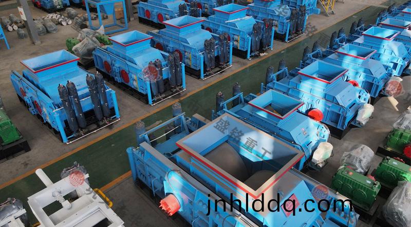 華盛銘(ming)對(dui)輥製砂(sha)機(ji)